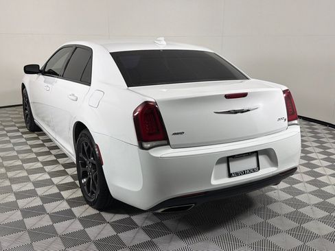 Used 2019 Chrysler 300 S AWD/4WD image 6