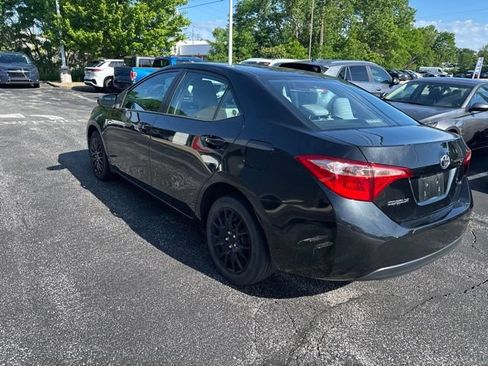 Used 2017 Toyota Corolla LE w/ Carpet Mat Package (TMS) FWD image 3