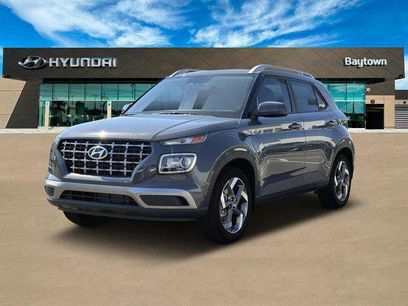 New 2025 Hyundai Venue SEL