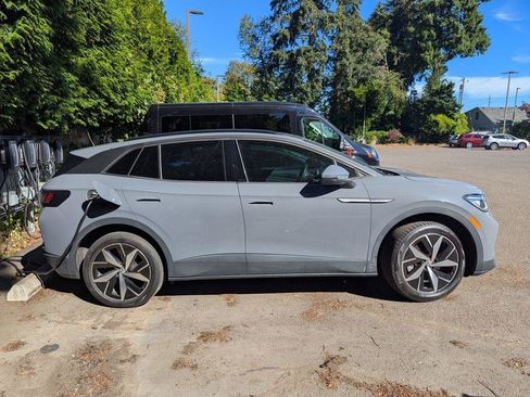 Used 2023 Volkswagen ID.4 Pro S AWD/4WD image 7
