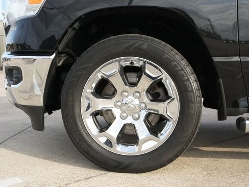 Used 2019 RAM 1500 Big Horn image 25