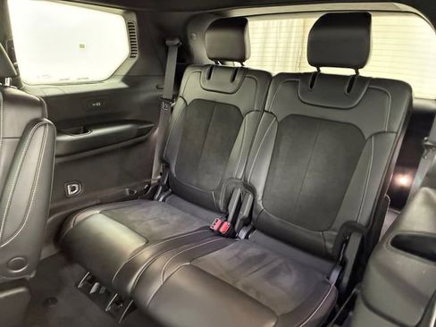 Used 2022 Jeep Grand Cherokee L Laredo AWD/4WD image 18