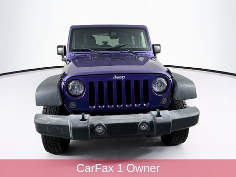 Used 2017 Jeep Wrangler Sport w/ Connectivity Group AWD/4WD image 2