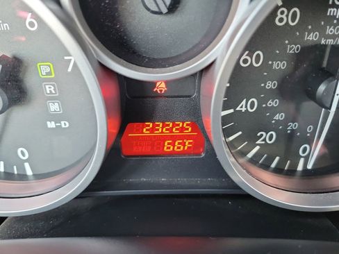 Used 2009 MAZDA MX-5 Miata Sport image 30