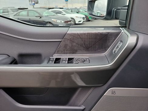 Certified 2022 Ford F150 XLT w/ Equipment Group 302A High image 18