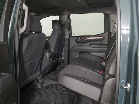 Used 2026 Chevrolet Silverado 1500 LT Trail Boss w/ Convenience Package II image 13