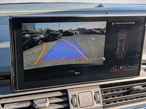 Used 2022 Audi SQ5 Premium image 14