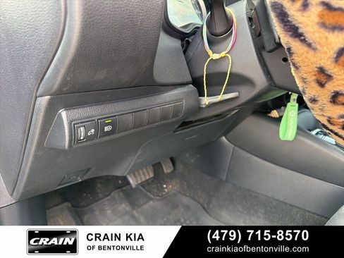 Used 2020 Toyota Corolla SE w/ Body Protection Package image 8