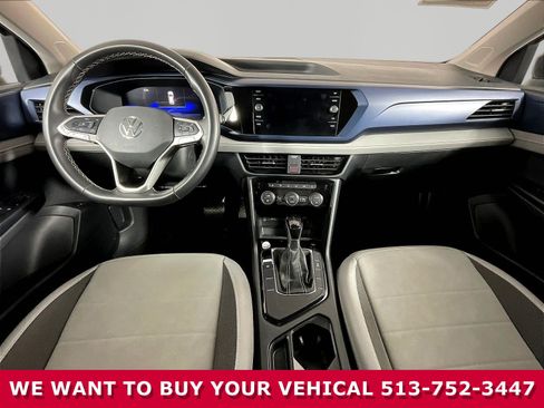 Used 2024 Volkswagen Taos SE FWD image 7