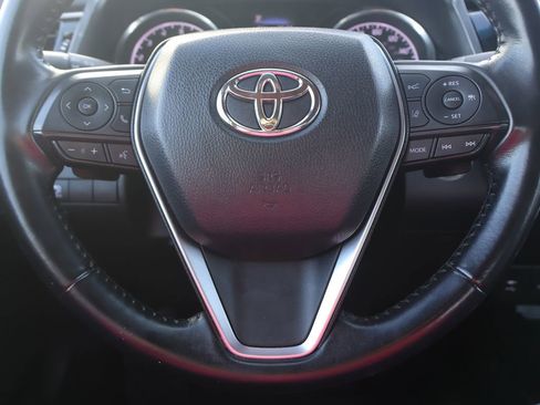 Used 2019 Toyota Camry SE image 13