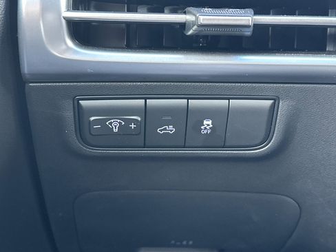 Used 2025 Hyundai Santa Cruz SEL image 38