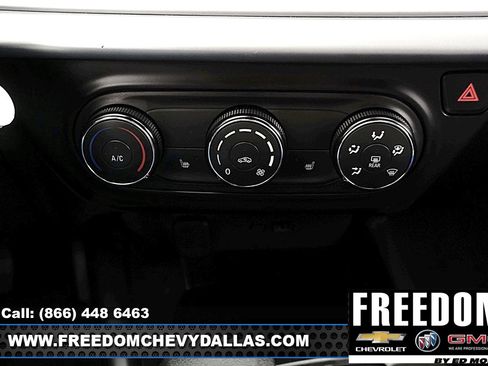 Used 2026 Chevrolet Trax RS w/ Driver Confidence Package image 23