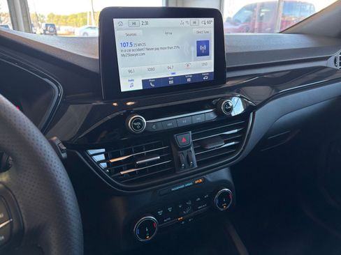 Used 2025 Ford Escape ST-Line image 27
