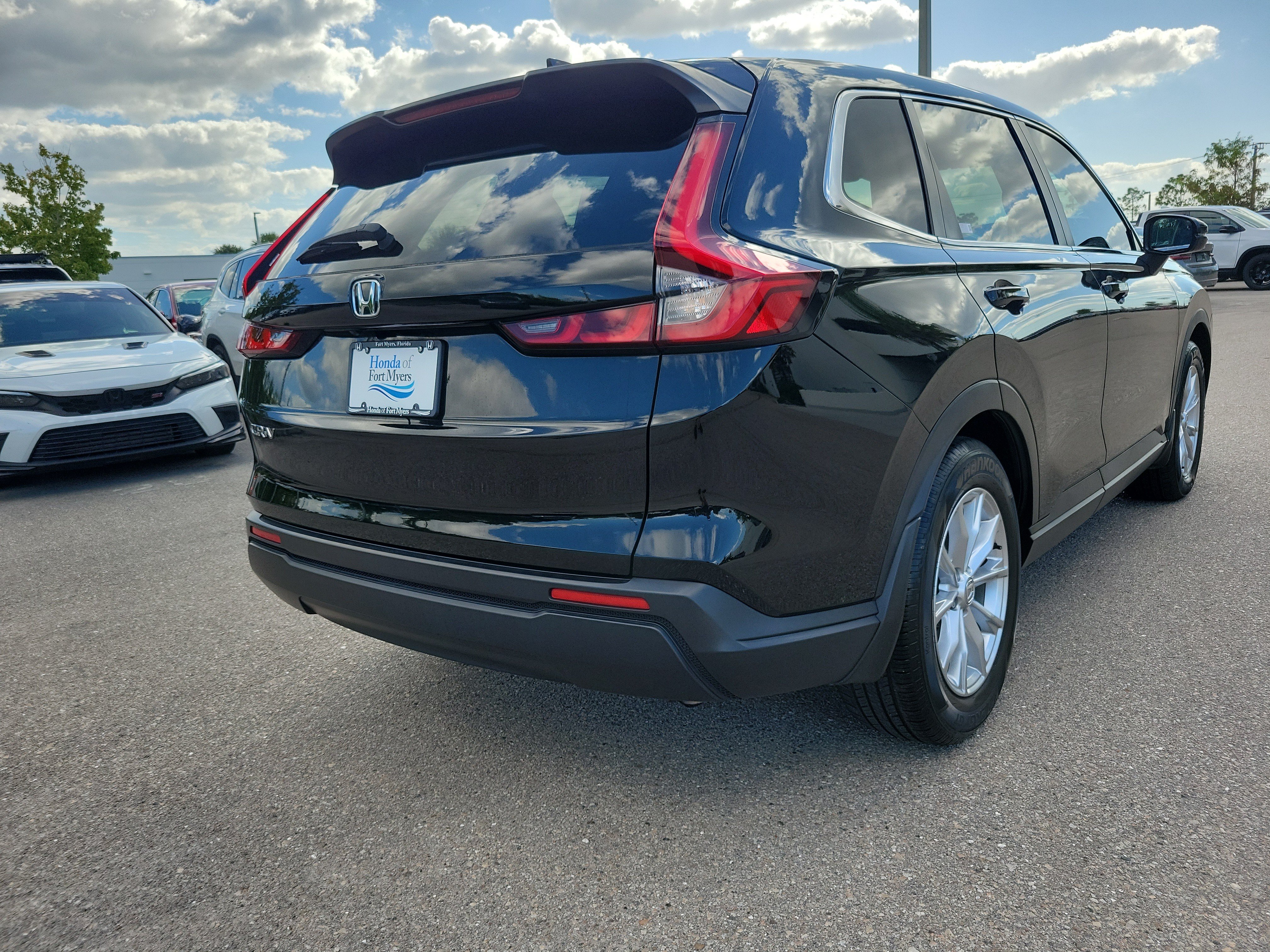 Used 2024 Honda CR-V EX image 6