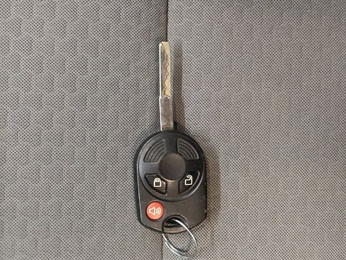 Used 2017 Ford Escape SE w/ Equipment Group 201A FWD image 32