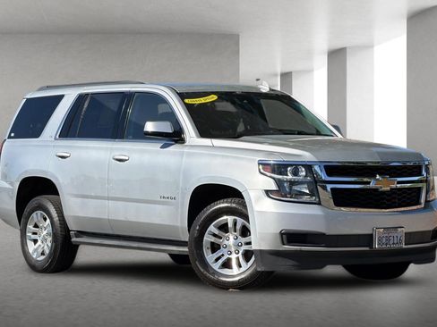 Used 2017 Chevrolet Tahoe LT AWD/4WD image 2