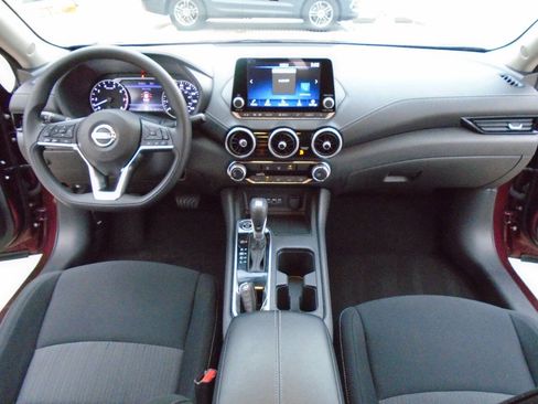 Used 2024 Nissan Sentra SV image 13