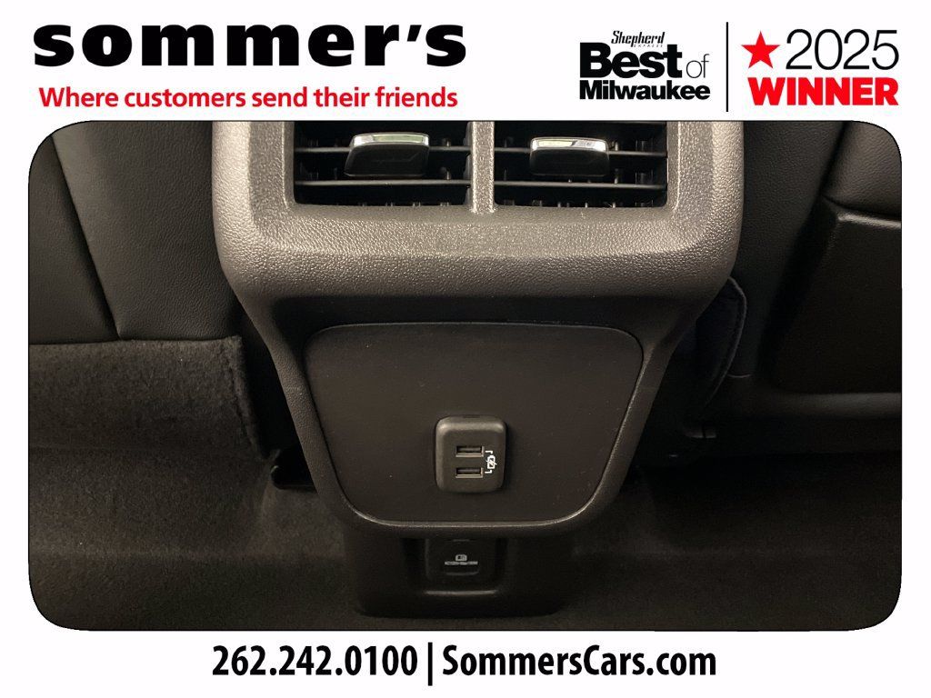 Used 2024 GMC Terrain SLT w/ Elevation Edition AWD/4WD image 23