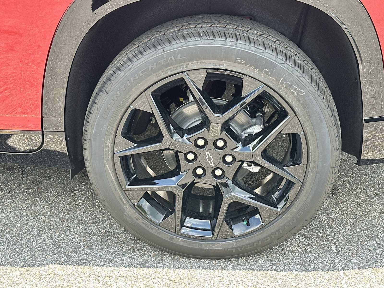 New 2026 Chevrolet Traverse RS w/ LPO, Floor Liner Package FWD image 12