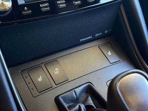 Used 2025 Lexus IS 350 F Sport RWD image 37