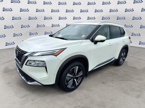Used 2023 Nissan Rogue Platinum FWD image 3