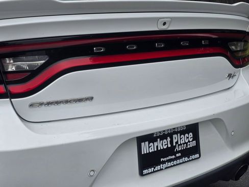 Used 2019 Dodge Charger R/T RWD image 14