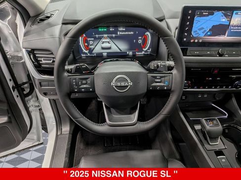 Certified 2025 Nissan Rogue SL w/ SL Premium Package AWD/4WD image 17