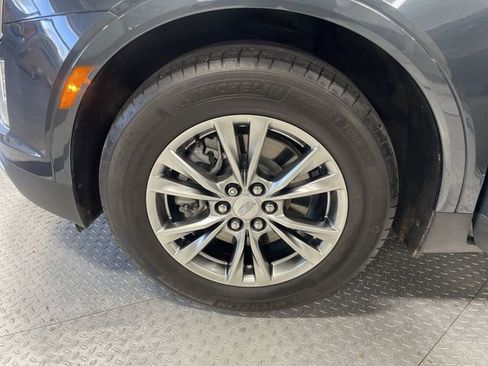 Used 2021 Cadillac XT5 Premium Luxury image 10