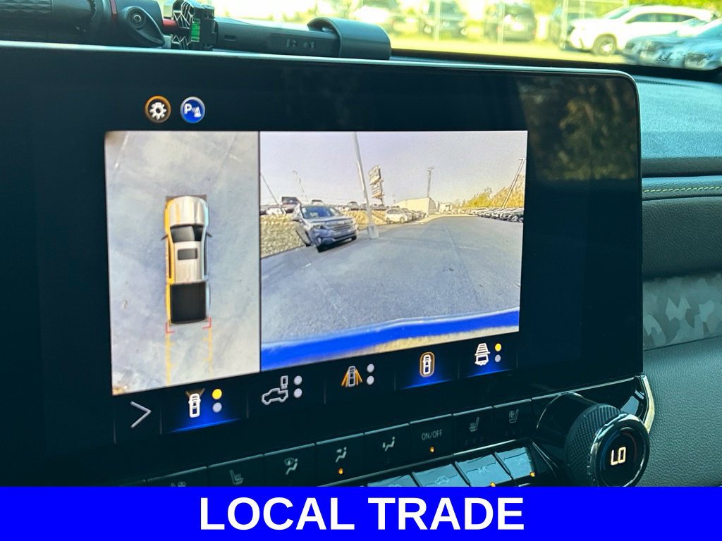Used 2025 Chevrolet Colorado ZR2 w/ Midnight Edition AWD/4WD image 27