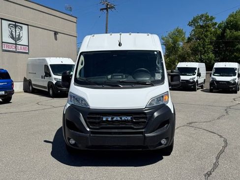 Used 2025 RAM ProMaster 2500 w/ Convenience Group FWD image 15
