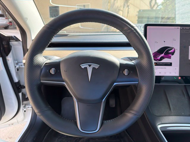 Used 2021 Tesla Model 3 Standard Range Plus RWD image 8