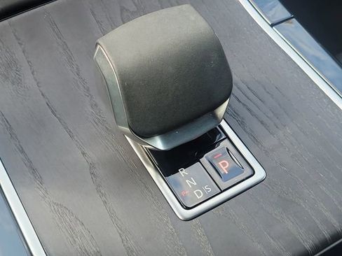 Used 2025 Land Rover Range Rover Evoque S image 29