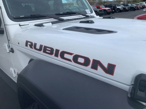 Used 2021 Jeep Gladiator Rubicon image 6