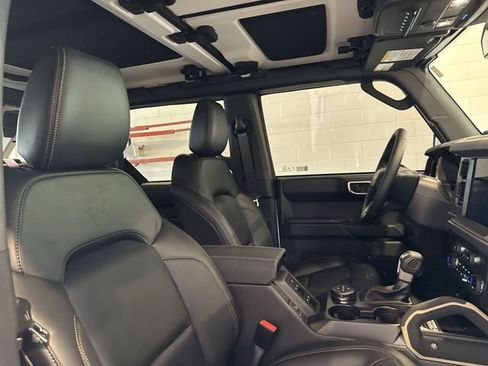 Used 2026 Ford Bronco Badlands AWD/4WD image 18
