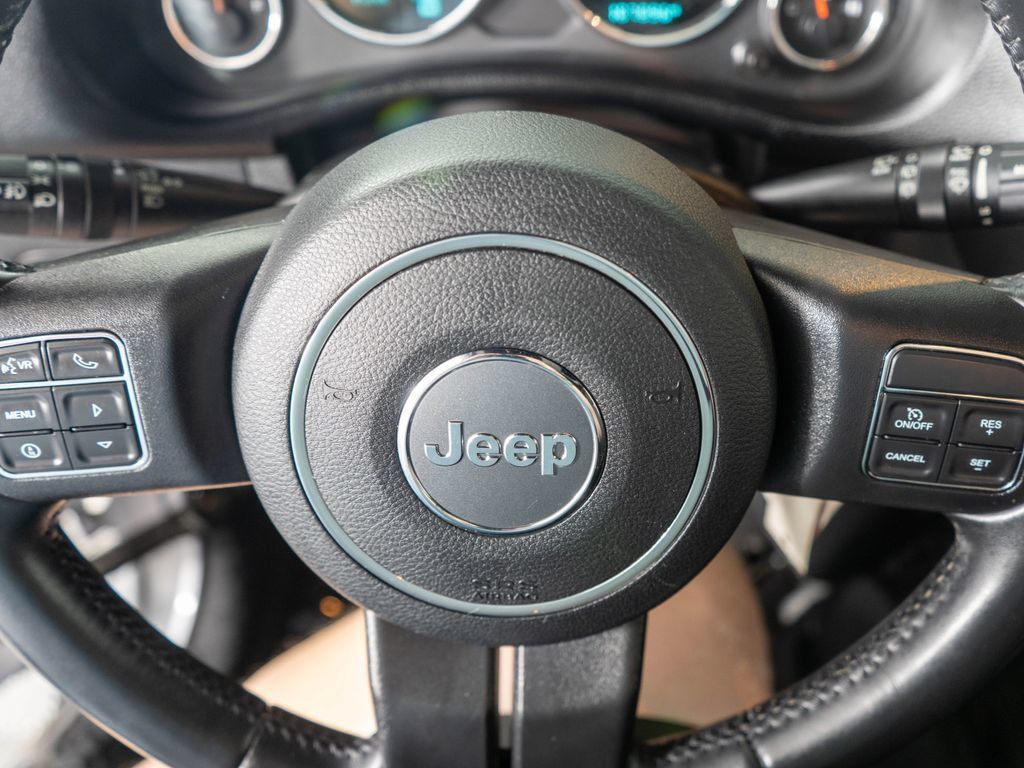 Used 2017 Jeep Wrangler Unlimited Sport w/ Quick Order Package 24S AWD/4WD image 14