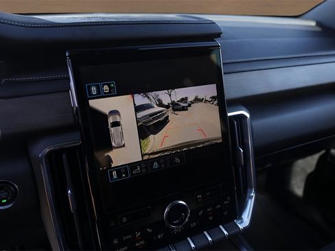 Used 2024 GMC Acadia Denali w/ Super Cruise Package image 17