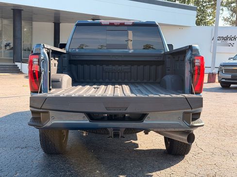 Used 2025 GMC Sierra 2500 Denali Ultimate AWD/4WD image 32