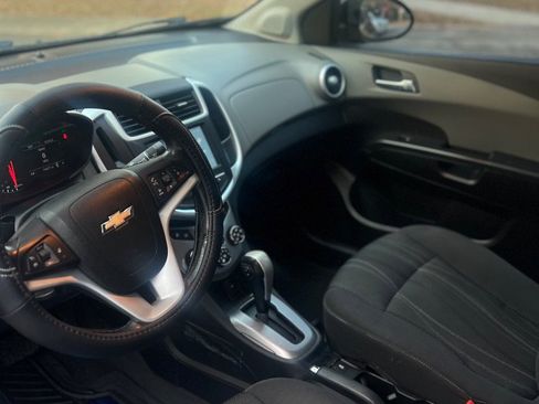 Used 2017 Chevrolet Sonic LT w/ Convenience Package image 3