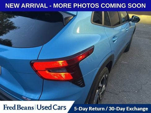 Used 2025 Chevrolet Trax RS w/ Driver Confidence Package image 5