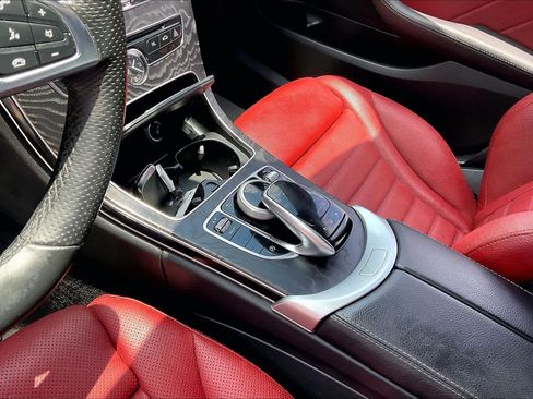 Used 2015 Mercedes-Benz C 300 4MATIC Sedan image 16