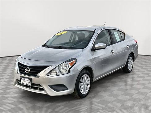 Used 2017 Nissan Versa SV image 1