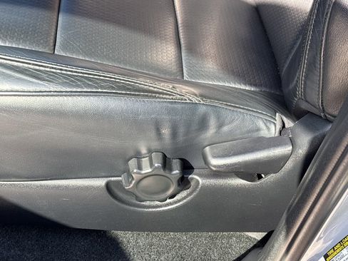 Used 2018 Toyota Tacoma TRD Sport image 18