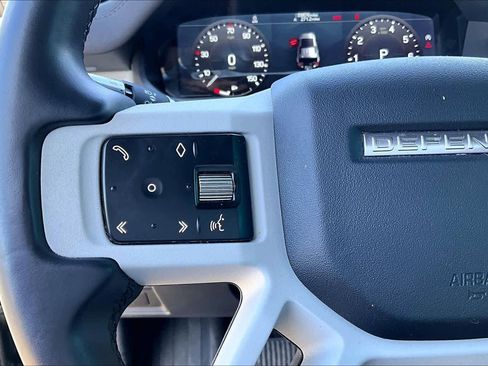 Used 2021 Land Rover Defender 110 S image 22