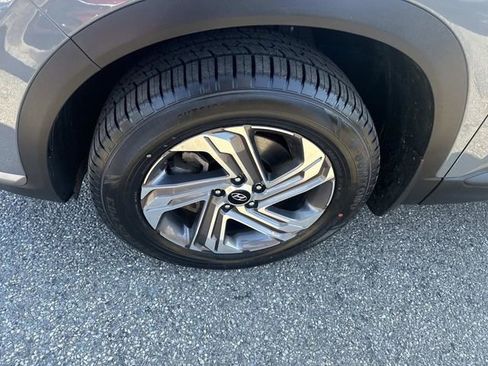 Used 2023 Hyundai Santa Fe SE image 12