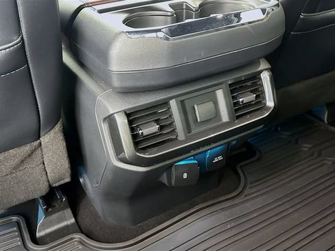 Used 2023 Ford F150 Lariat AWD/4WD image 30