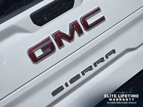 Used 2021 GMC Sierra 1500 SLT AWD/4WD image 9