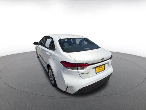 Used 2025 Toyota Corolla LE FWD image 11