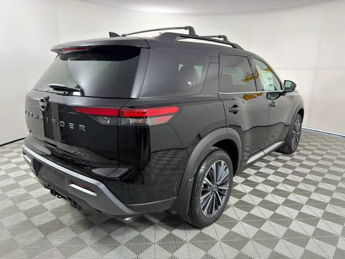 New 2026 Nissan Pathfinder Platinum image 6