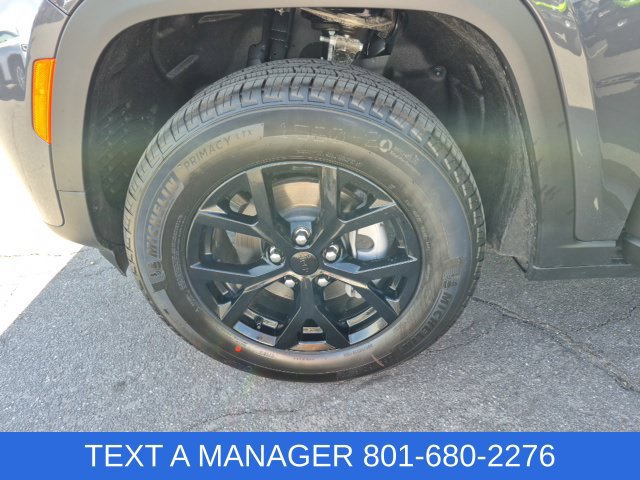 New 2026 Jeep Grand Cherokee Altitude AWD/4WD image 8