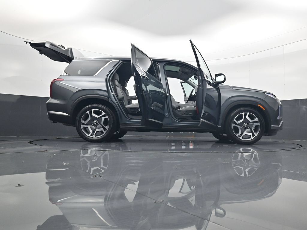 Certified 2024 Hyundai Palisade SEL w/ Premium Package AWD/4WD image 35